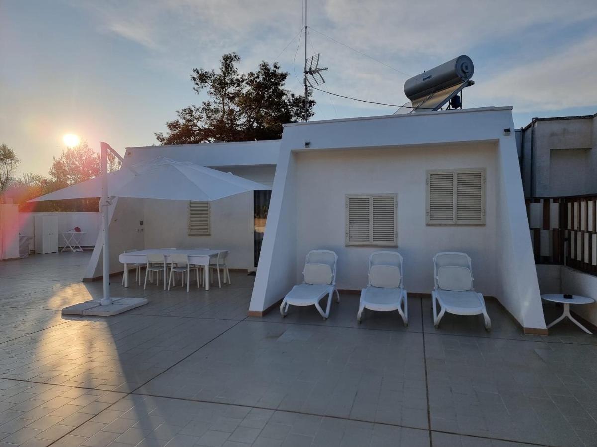 Villa 73059 Ugento Exterior foto